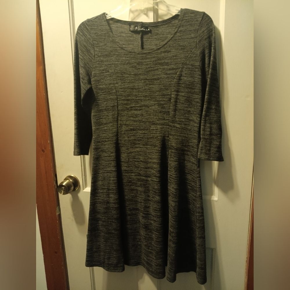 🤠Neesha Dress Size Medium